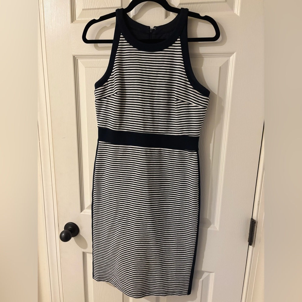 Ann Taylor Striped Black and White Midi Dress Size 2